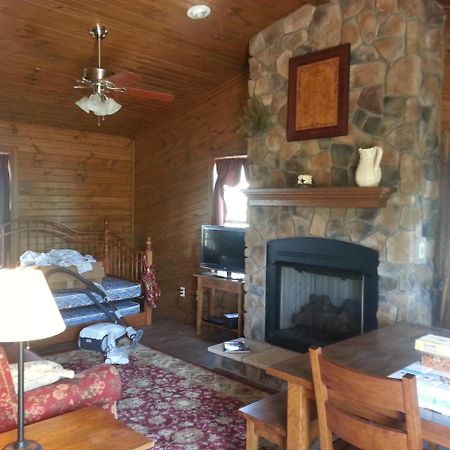 Amish Blessings Cabins Millersburg Esterno foto