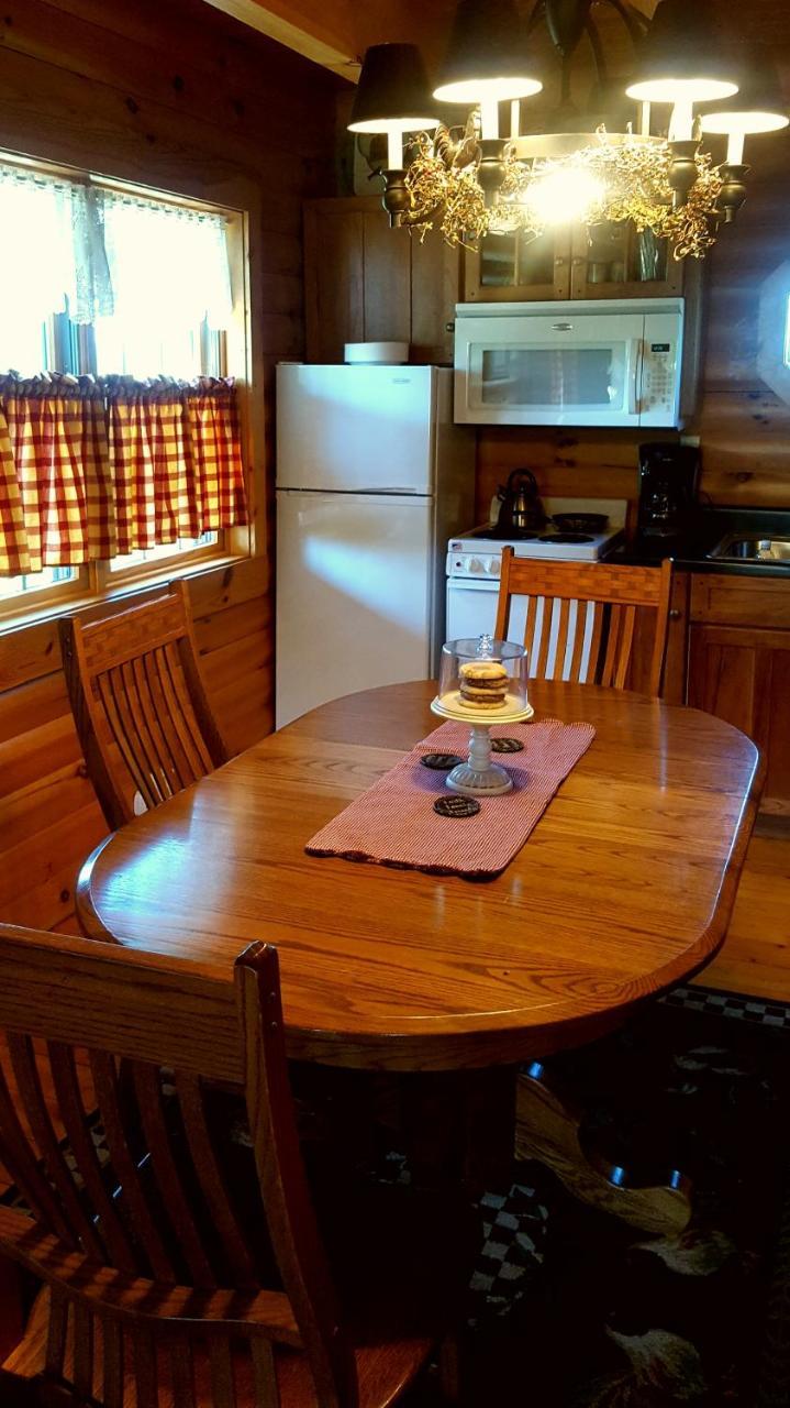 Amish Blessings Cabins Millersburg Esterno foto